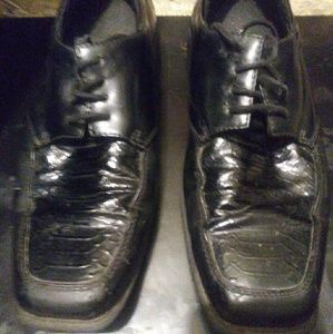 Men's quality dress shoes very good condition exte